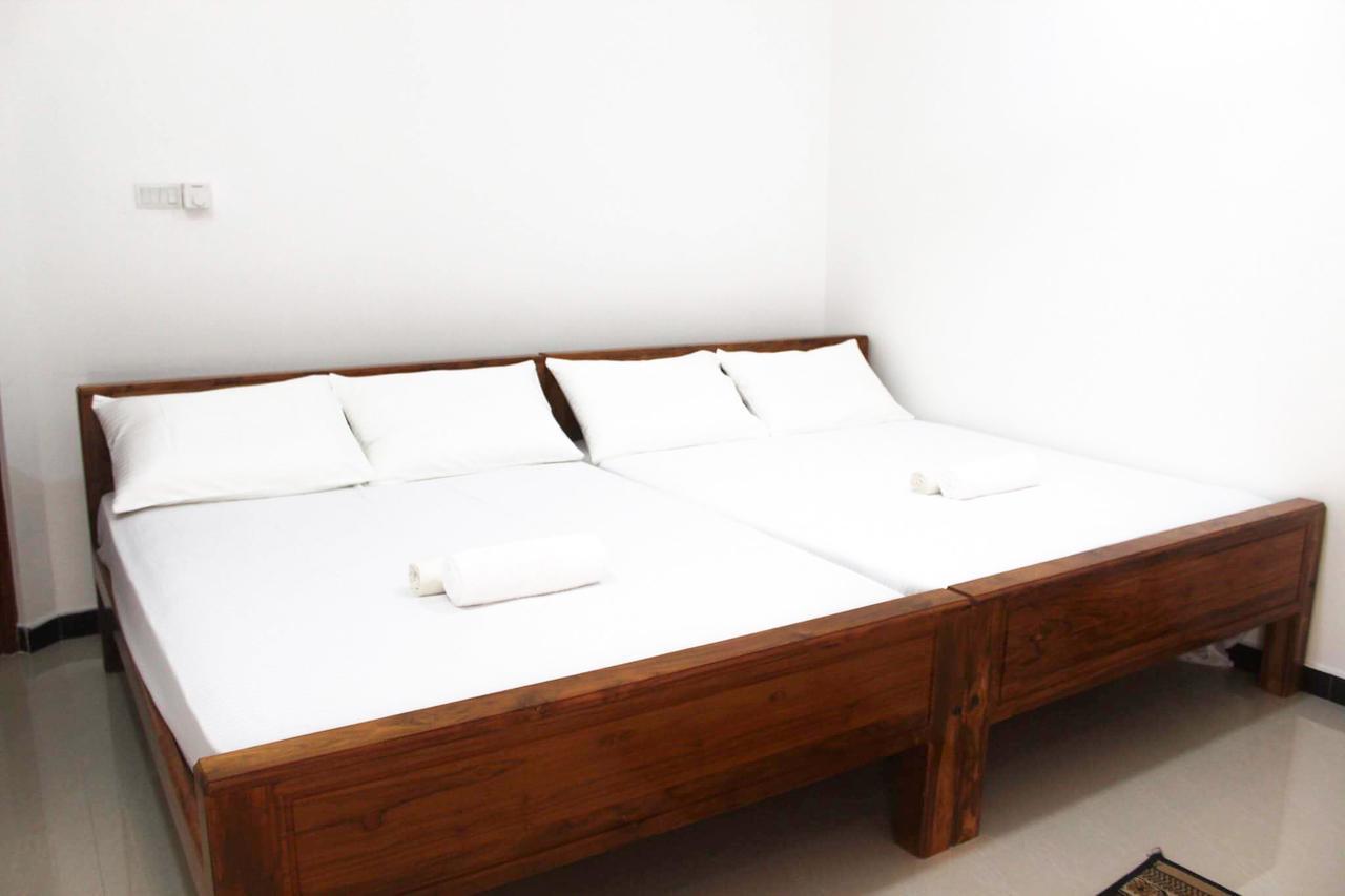 The City Tourist Hotel Anuradhapura Exterior foto